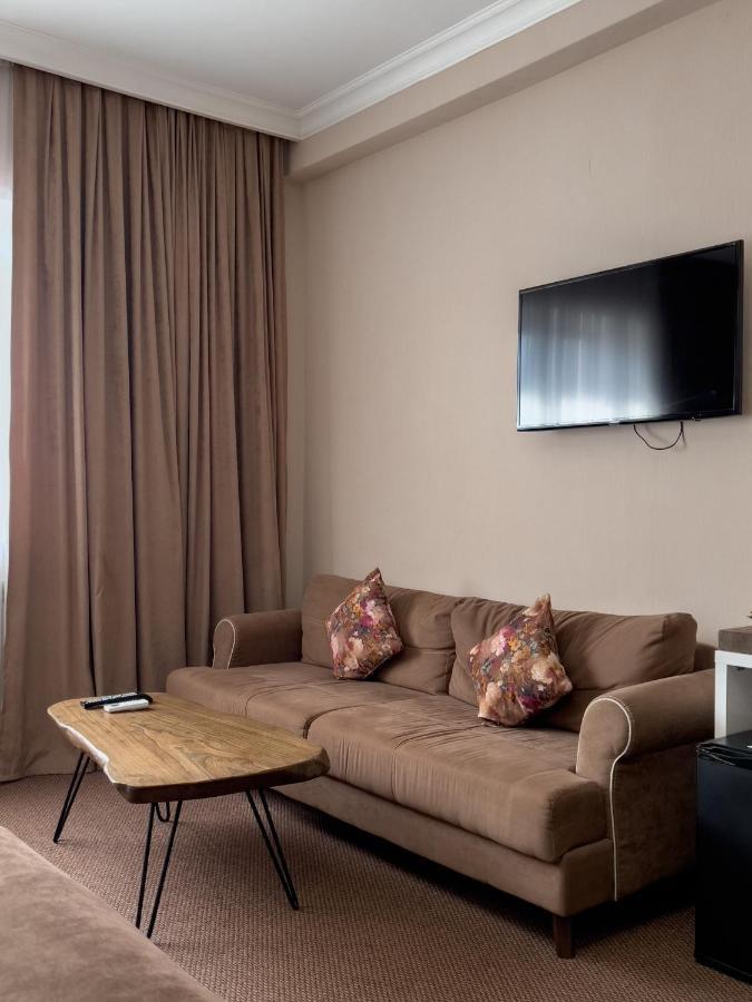 Keremet Hotel Almaty Exterior photo